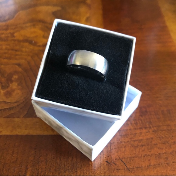 Men’s matte frosted titanium steel wide silver band ring NWT 10 - Picture 3 of 10